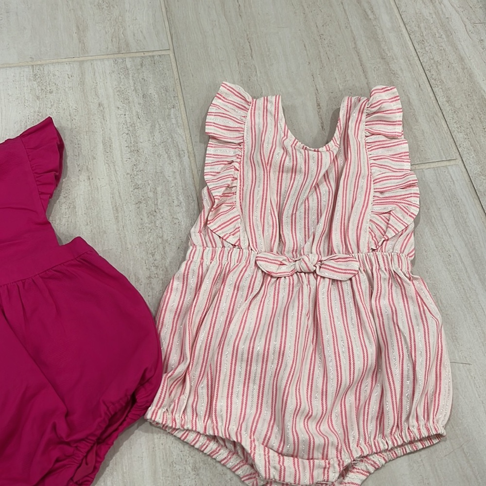 Jacadi and Jessica Simpson open Back Rompers - Picture 3 of 4